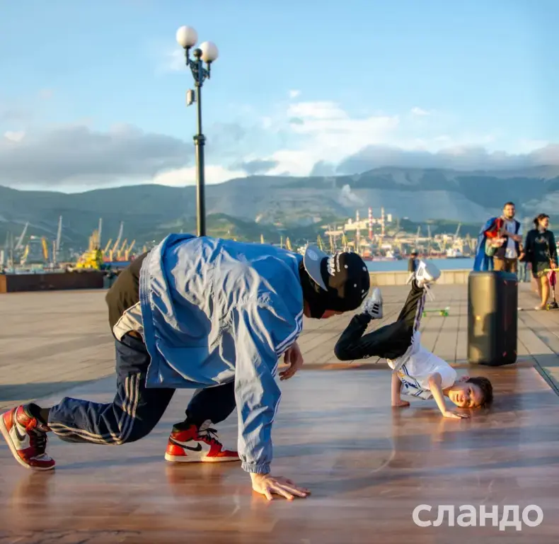 Обучение уличным танцам (Hip-Hop, Break Dance)