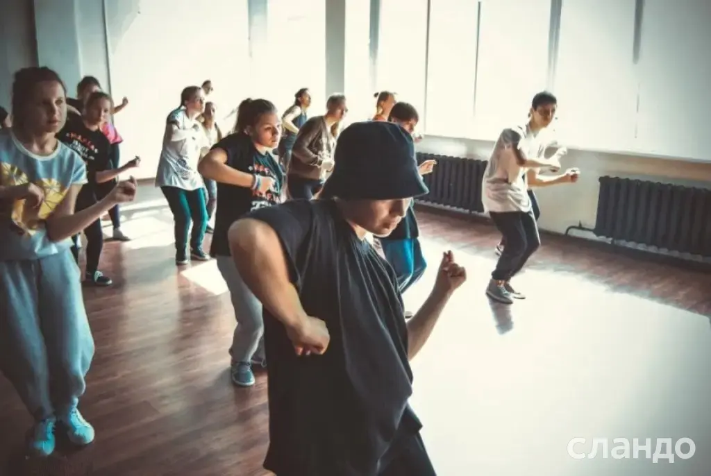 Обучение уличным танцам (Hip-Hop, Break Dance)
